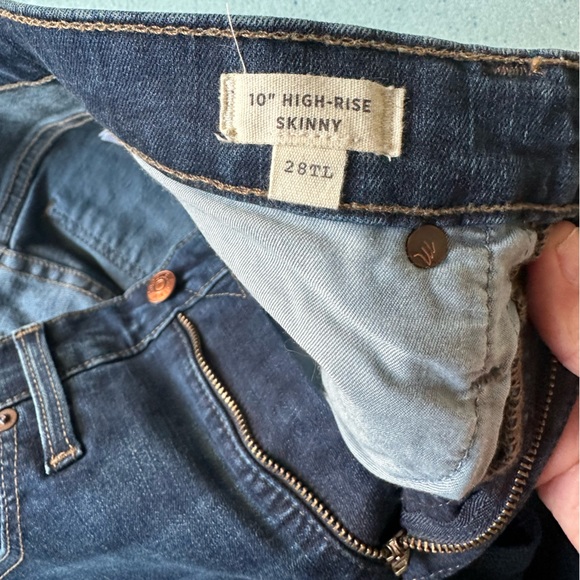 Madewell 10 inch high size skinny jean in 28 TALLER - Picture 3 of 3